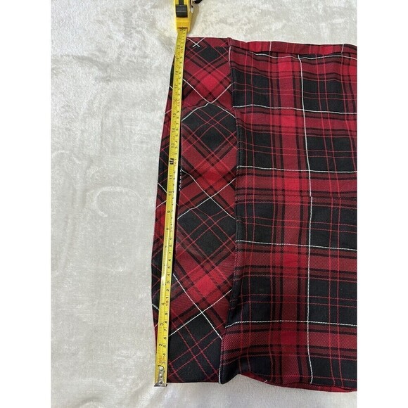Torrid Womans Sz 4R Premium Ponte Red Plaid Pixie Pants Comfort NWOT - Picture 7 of 12